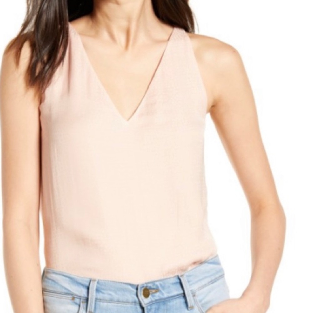 Chelsea28 Cross Back Jacquard Camisole